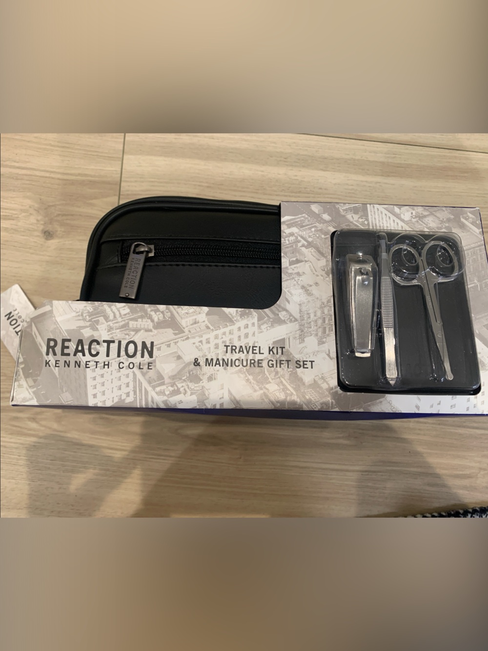 Kenneth Cole Reaction Black Travel Manicure Gift Set
